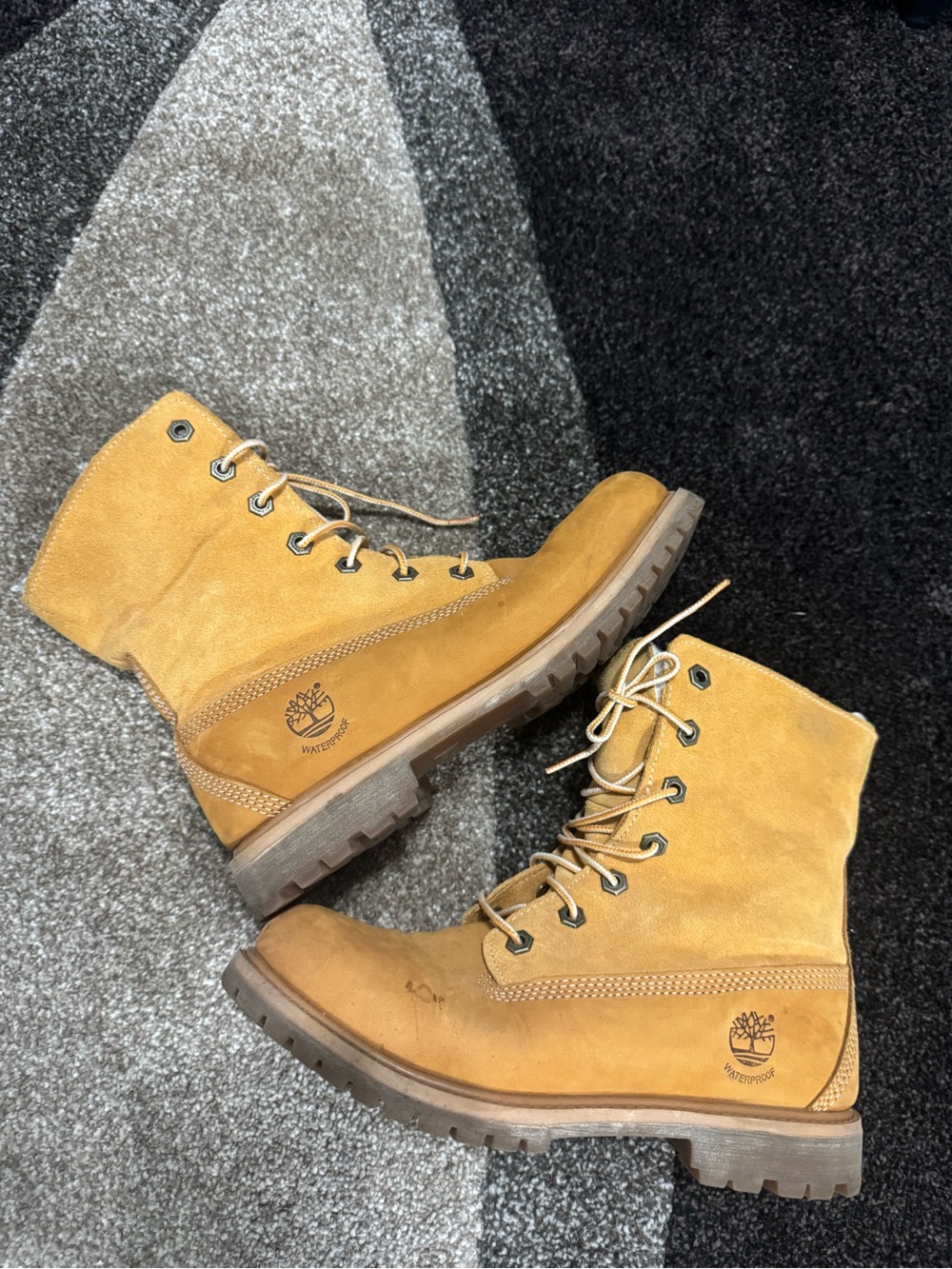Timberland Women's Yellow Wheat Lace-Up Suede Boots